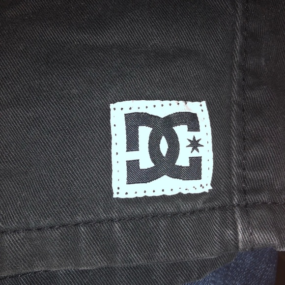 Men’s Dark Blue DC Shorts - Picture 2 of 4